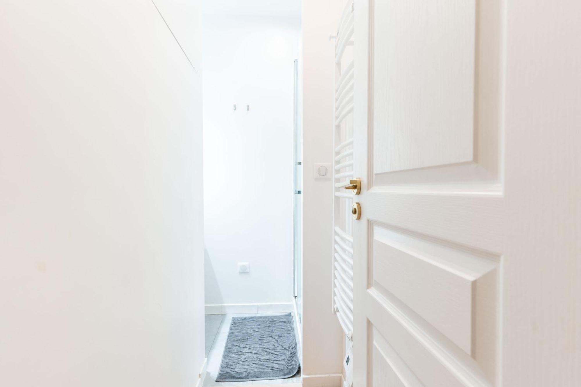 Loft 4 Bedroom Montmartre Pigalle Ac By Lcc Agency Paris Exterior foto